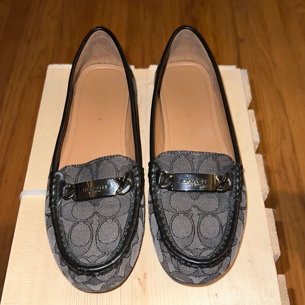 Coach Mona Driver Sz 8 Black